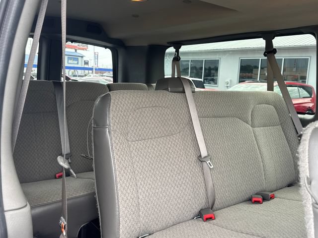 Used 2025 Chevrolet Express 3500 LT w/ LT Preferred Equipment Group RWD image 12
