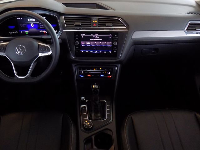 Used 2022 Volkswagen Tiguan SE AWD/4WD image 13