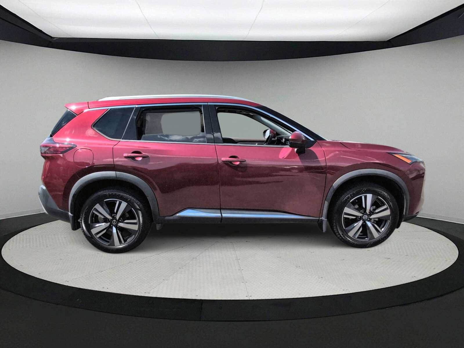 Used 2021 Nissan Rogue SL w/ Premium Package FWD image 9
