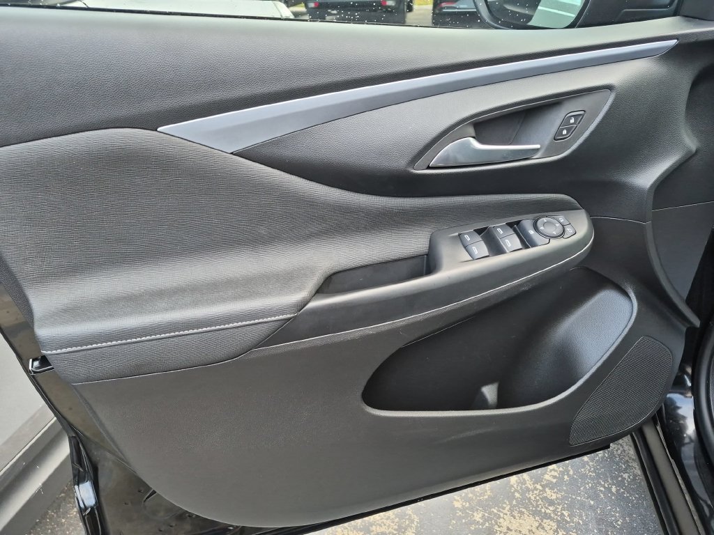 Used 2025 Buick Envista Preferred w/ Convenience I Package FWD image 10