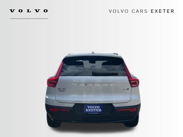 New 2026 Volvo XC40 B5 Plus w/ Protection Package Premier AWD/4WD image 6