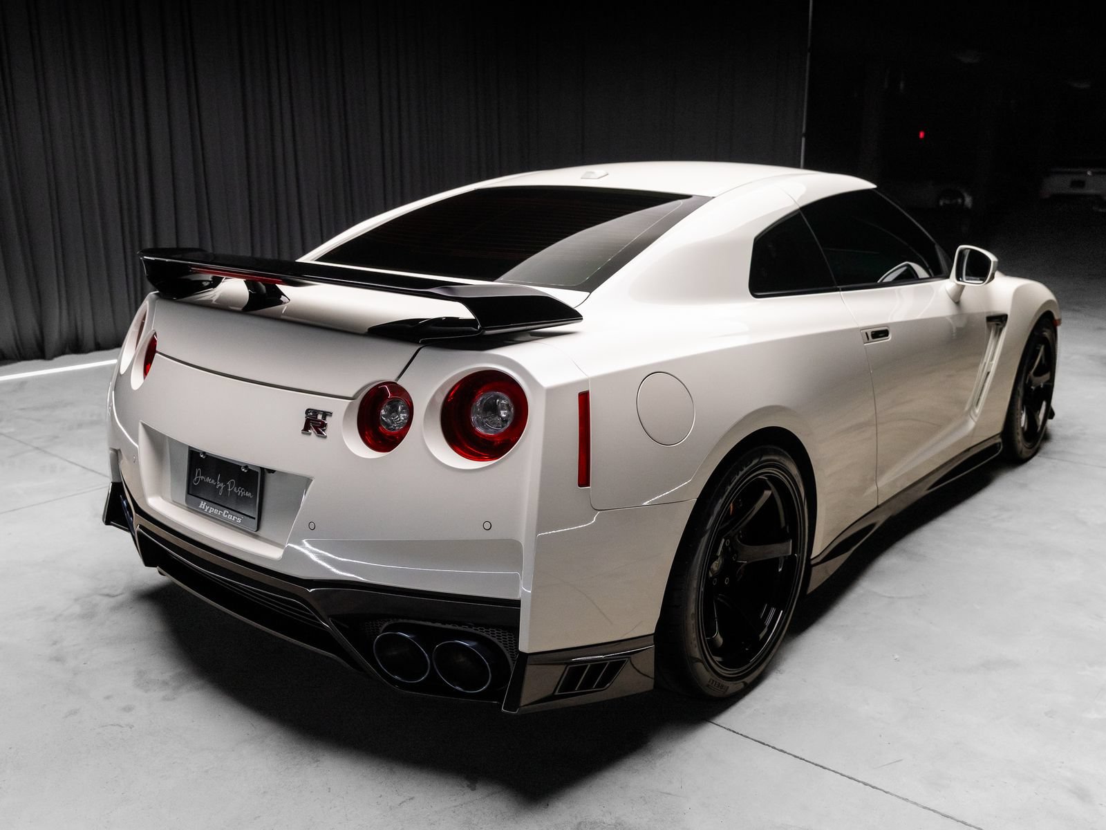 Used 2021 Nissan GT-R Premium AWD/4WD image 33