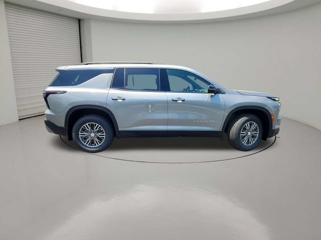 New 2026 Chevrolet Traverse LT w/ Driver Confidence Package FWD image 8