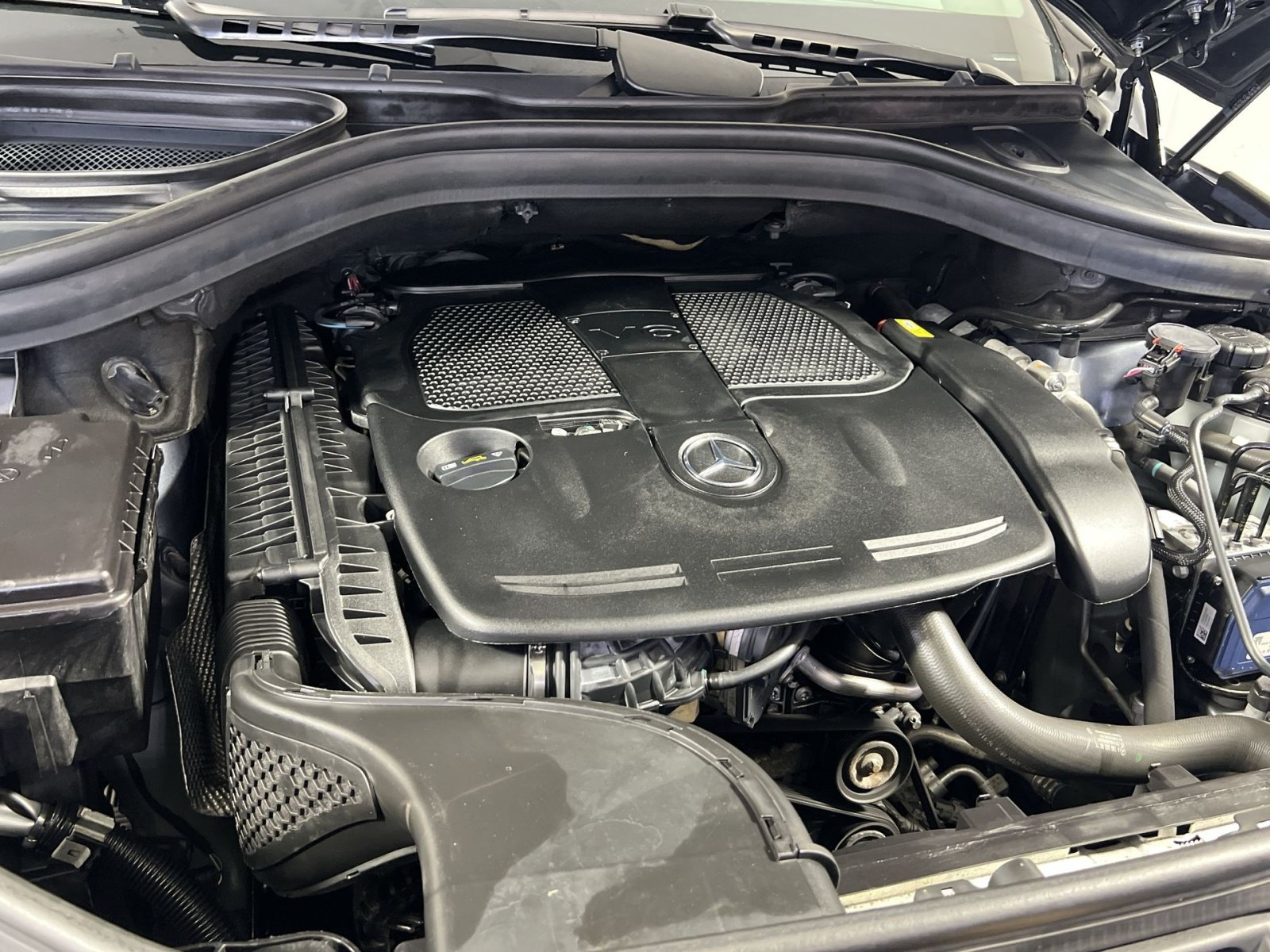 Used 2015 Mercedes-Benz ML 350 4MATIC image 29