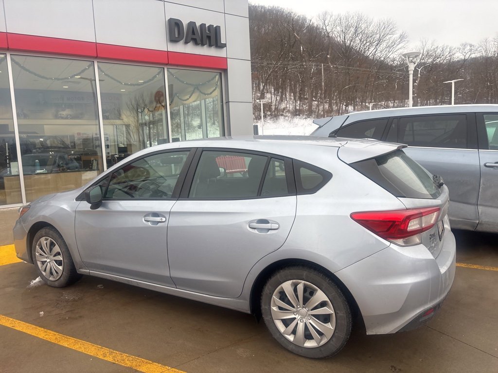 Used 2017 Subaru Impreza 2.0i image 5
