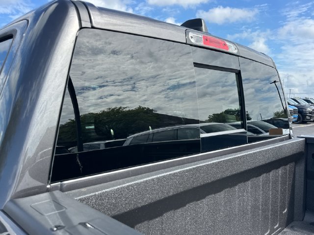New 2027 RAM 1500 4x4 Crew Cab image 9