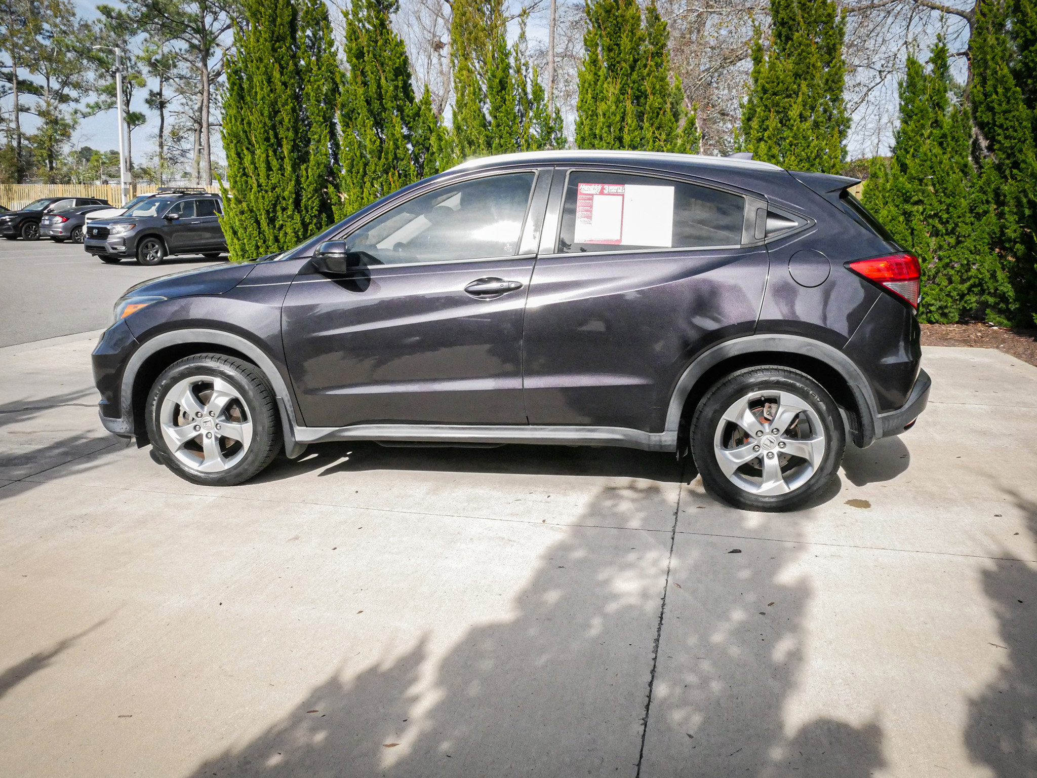Used 2017 Honda HR-V EX-L image 7