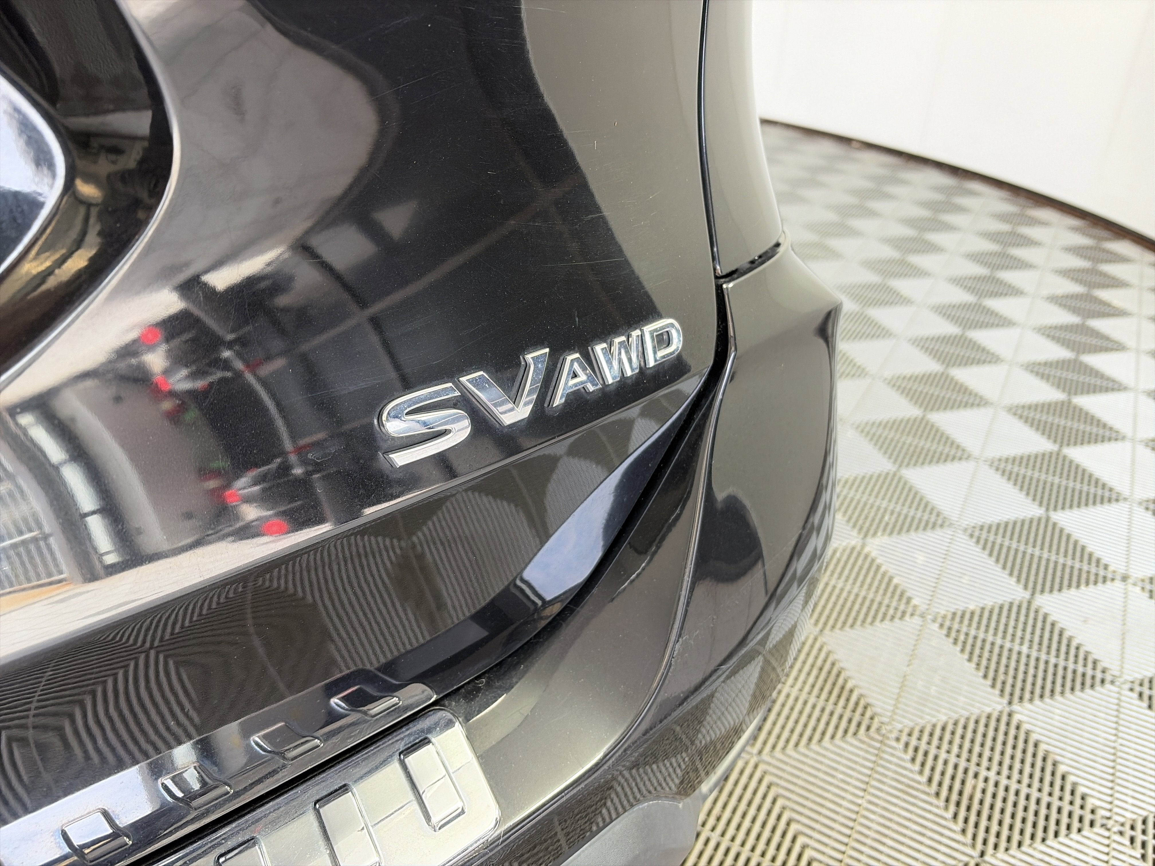 Used 2017 Nissan Rogue SV w/ SV Premium Package image 17