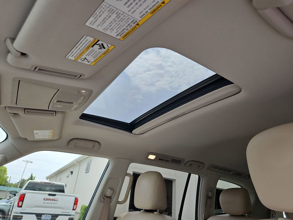 Used 2019 Nissan Armada SL w/ Premium Package RWD image 23