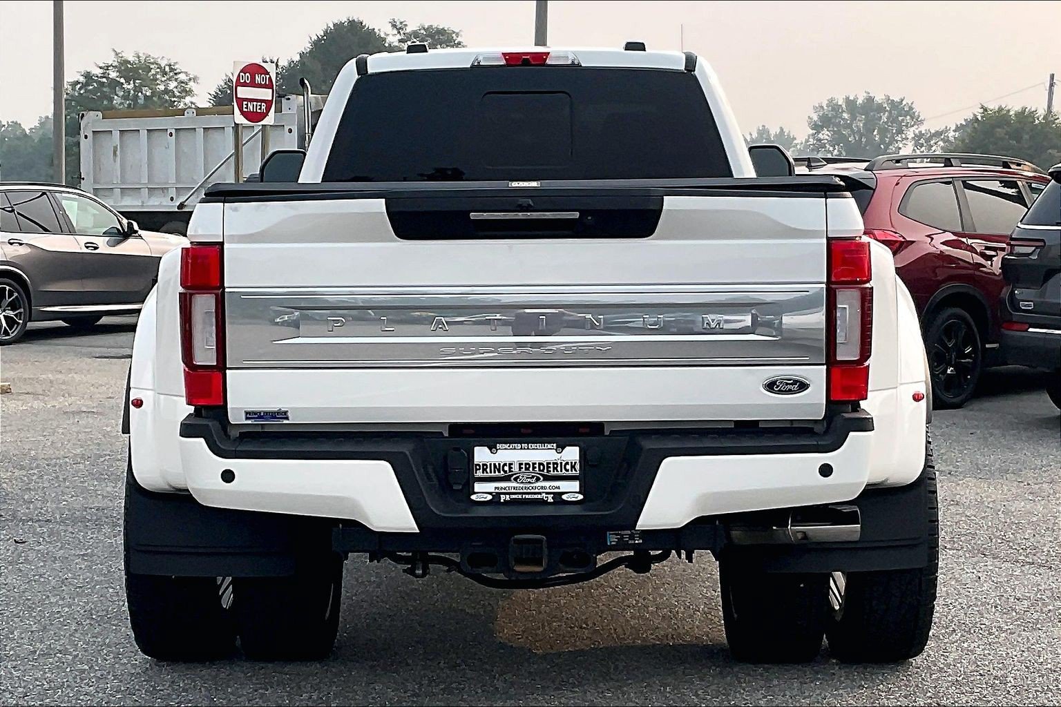 Used 2022 Ford F450 Platinum w/ FX4 Off-Road Package AWD/4WD image 4