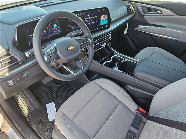 New 2025 Chevrolet Traverse LT w/ Driver Confidence Package image 3