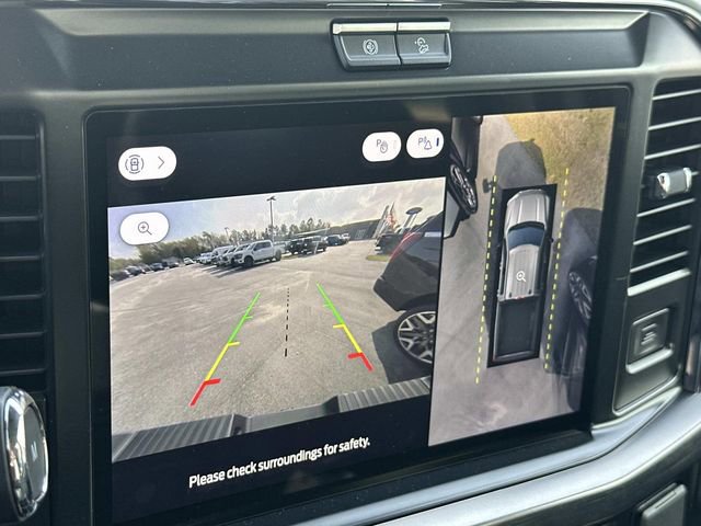 New 2026 Ford F250 Lariat w/ Black Appearance Package image 24