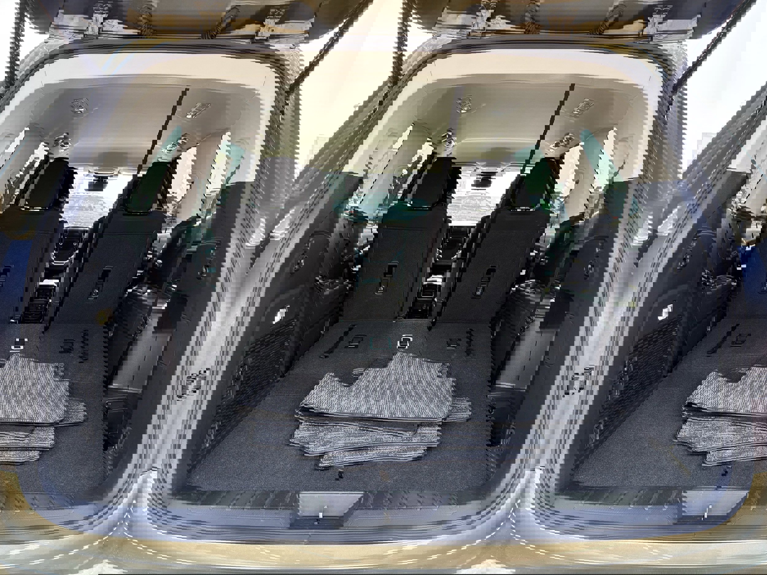 Certified 2025 Subaru Ascent Premium image 12