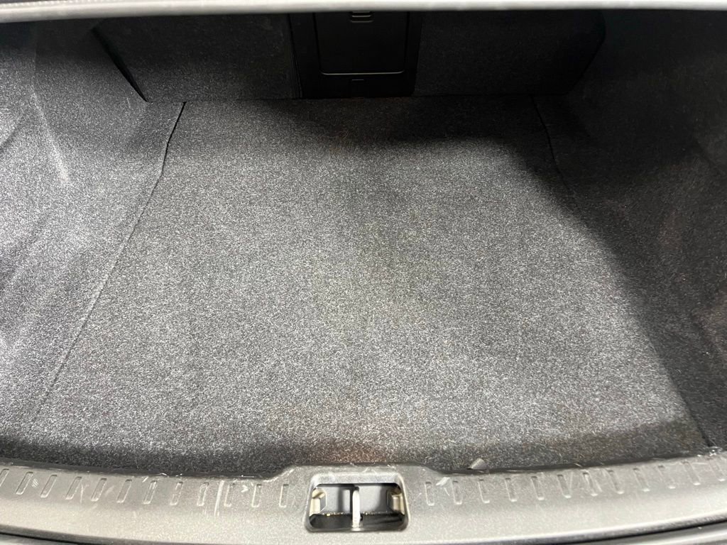 Used 2025 Volvo S60 B5 Plus image 29