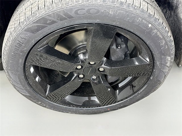 New 2026 Land Rover Defender 130 X-Dynamic SE image 34