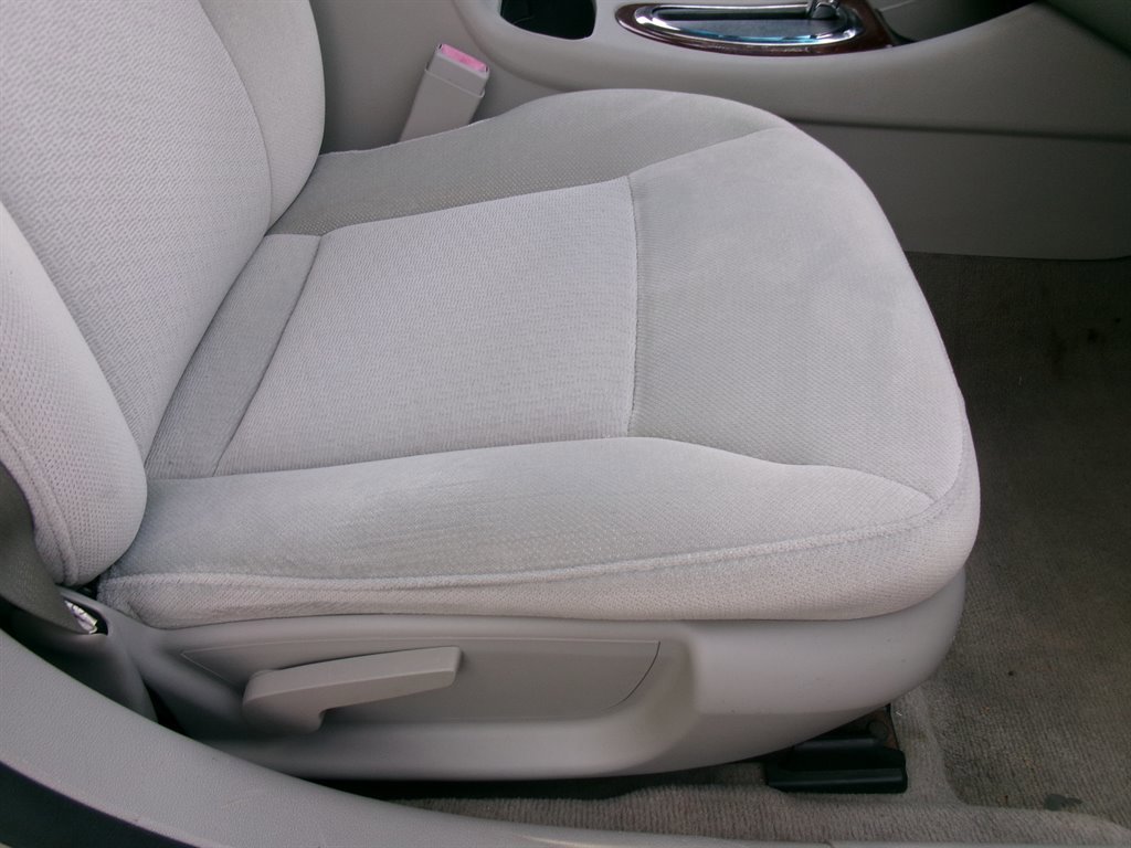 Used 2008 Chevrolet Impala LS FWD image 17