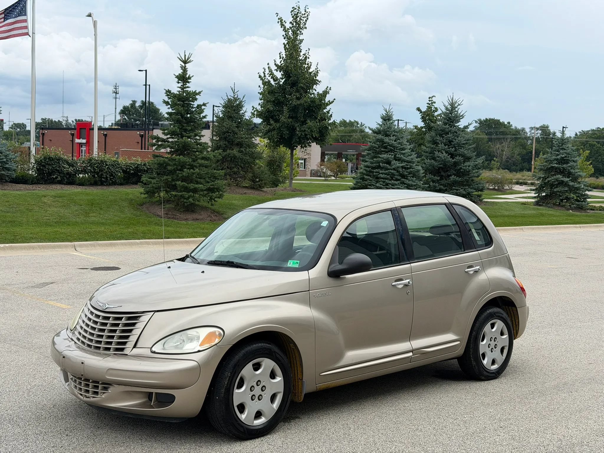 Used 2004 Chrysler PT Cruiser FWD image 2
