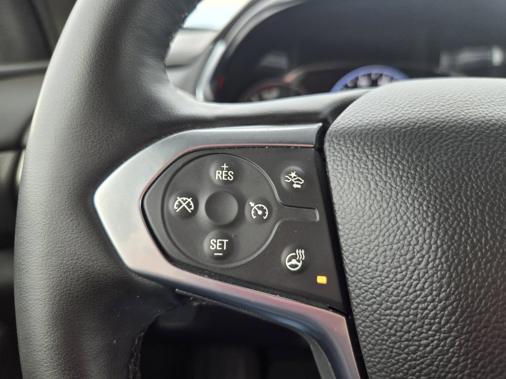 Used 2023 Chevrolet Traverse Premier image 12