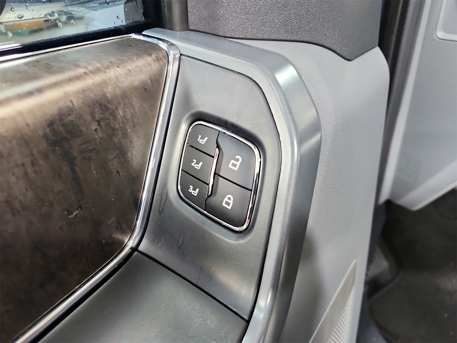 Used 2023 Ford F150 Lariat image 21