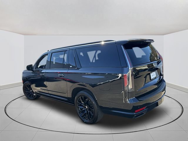 Certified 2023 Cadillac Escalade ESV Sport Platinum w/ LPO, ONYX Package AWD/4WD image 3