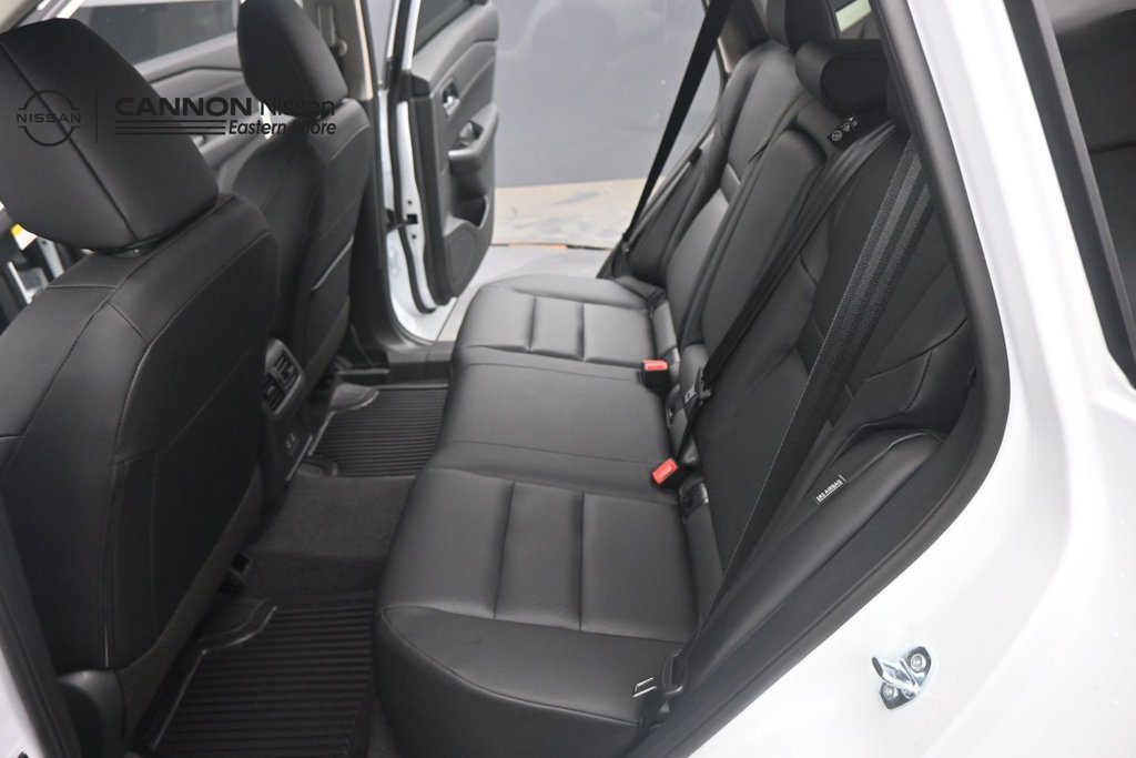 New 2026 Nissan Rogue Dark Armor AWD/4WD image 17