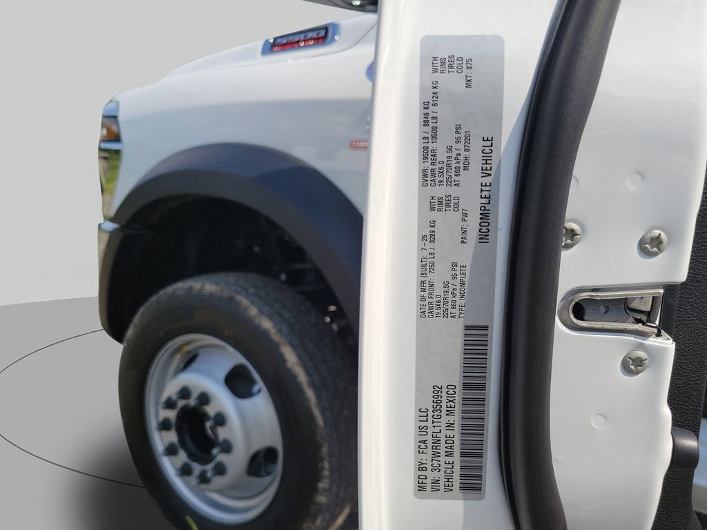 New 2026 RAM 5500 Tradesman AWD/4WD image 39