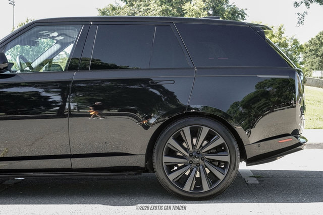 Used 2026 Land Rover Range Rover SV AWD/4WD image 5