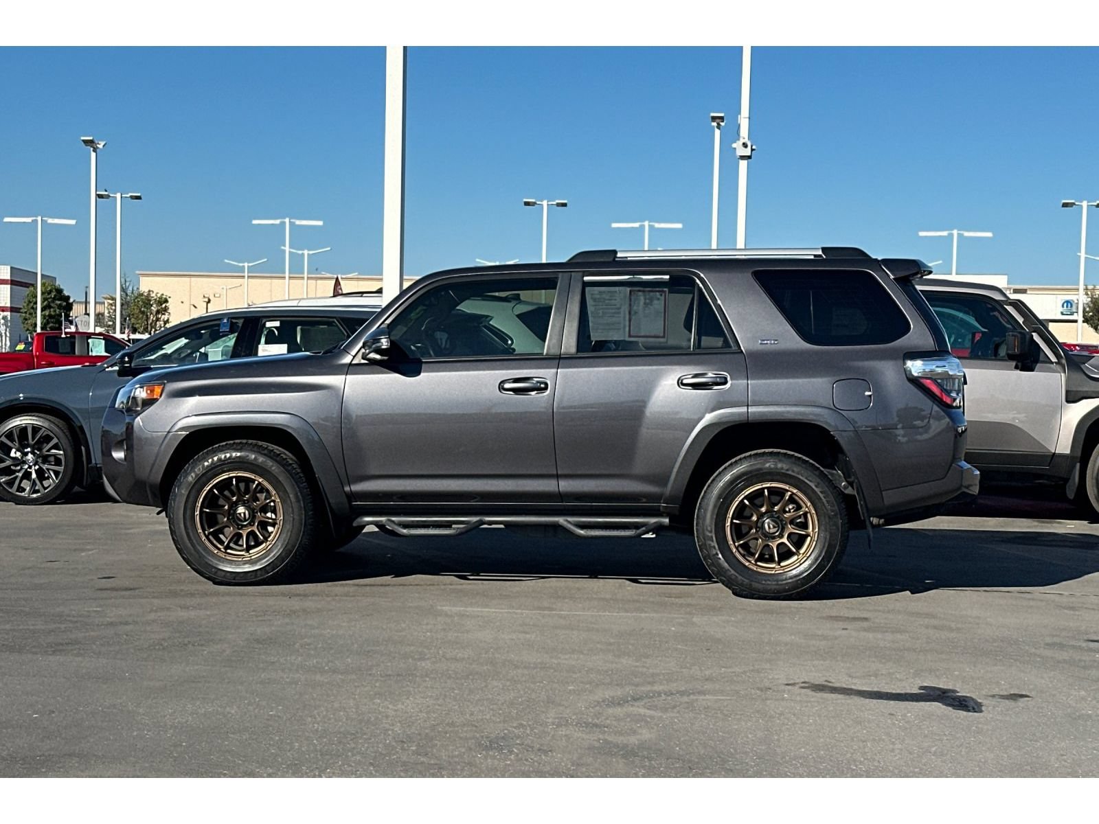 Used 2023 Toyota 4Runner SR5 Premium w/ Moonroof Package RWD image 7
