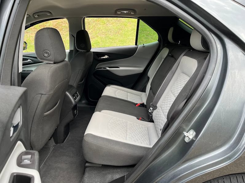 Used 2018 Chevrolet Equinox LS AWD/4WD image 41