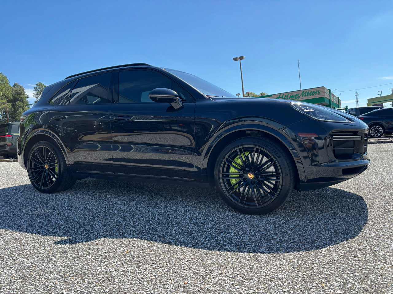 Used 2021 Porsche Cayenne Turbo S image 14