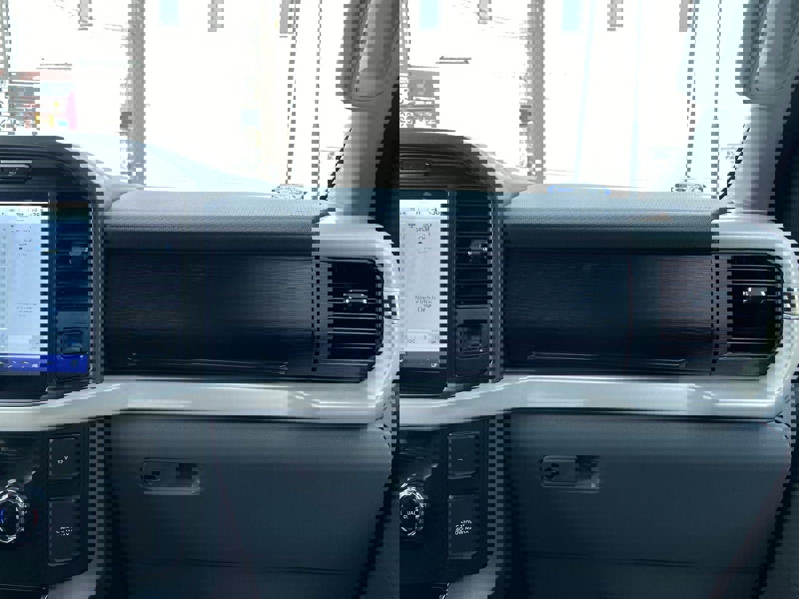 Used 2022 Ford F150 XLT w/ Equipment Group 302A High image 21