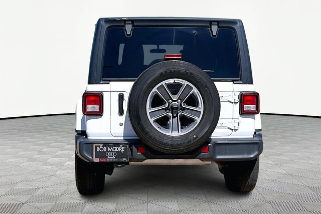 Used 2020 Jeep Wrangler Unlimited Sahara AWD/4WD image 4