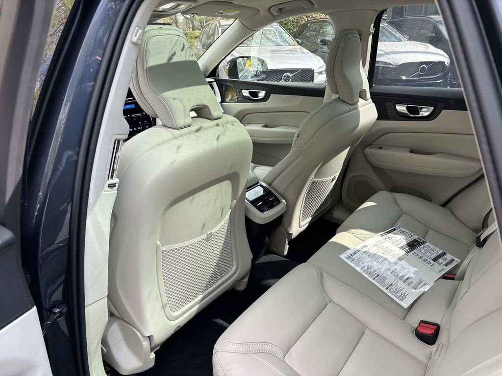 New 2026 Volvo XC60 B5 Ultra w/ Protection Package Premier image 25