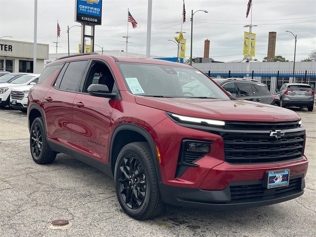New 2025 Chevrolet Traverse LT w/ Midnight/Sport Edition