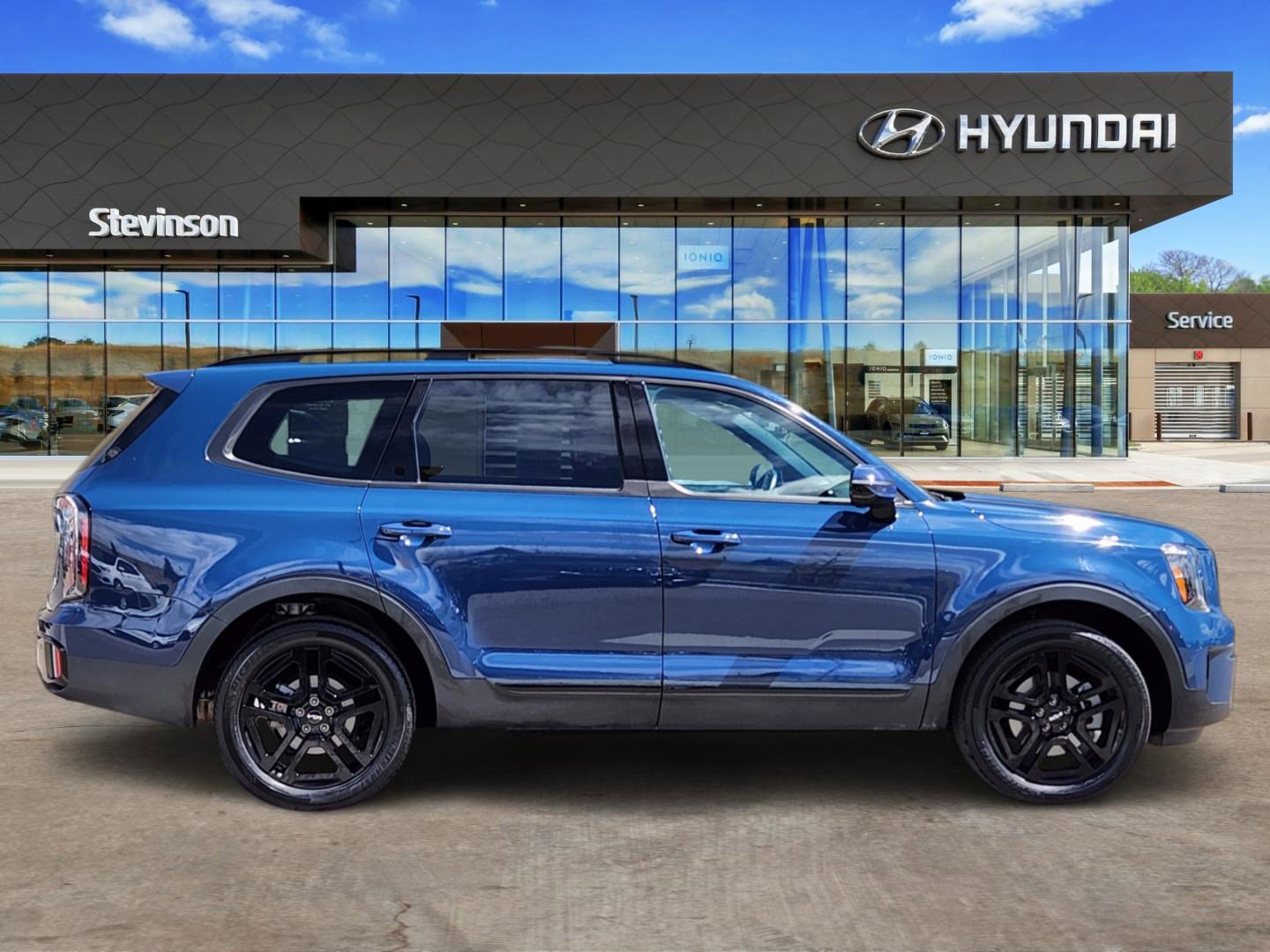 Used 2024 Kia Telluride SX X-Line image 4