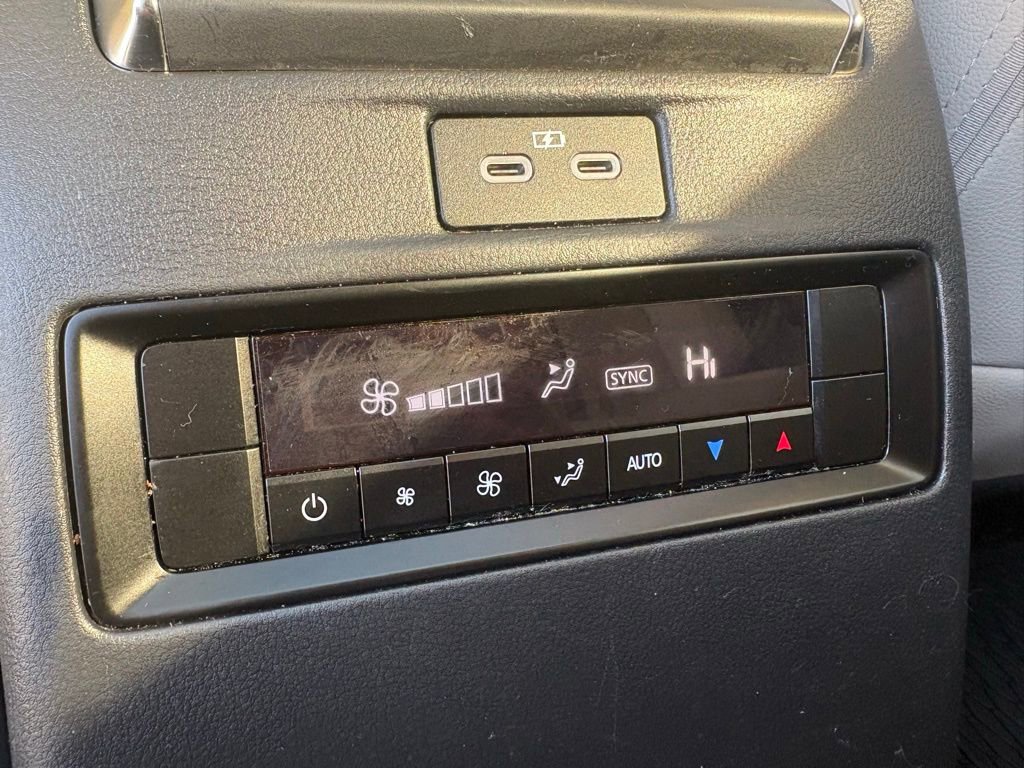 Used 2024 MAZDA CX-90 3.3 Turbo w/ Premium Package image 50