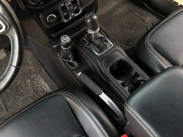 Used 2022 Jeep Wrangler Unlimited Sahara w/ Cold Weather Group image 21