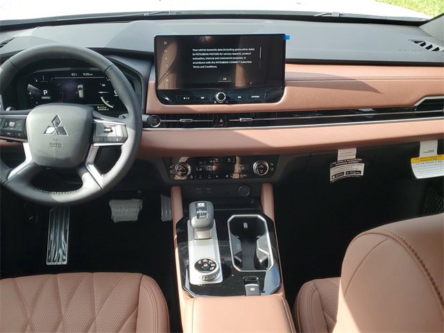 New 2025 Mitsubishi Outlander SEL image 15