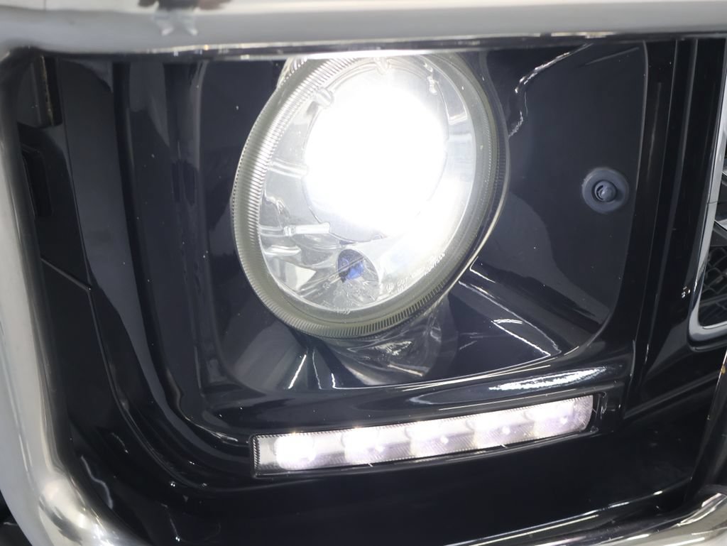 Used 2016 Mercedes-Benz G 63 AMG 4MATIC image 30
