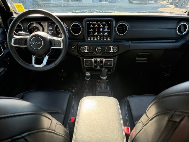 Used 2021 Jeep Wrangler Unlimited Sahara AWD/4WD image 13