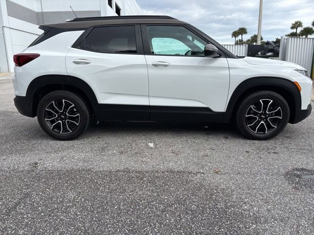 Used 2021 Chevrolet TrailBlazer ACTIV w/ Sun and Liftgate Package image 2