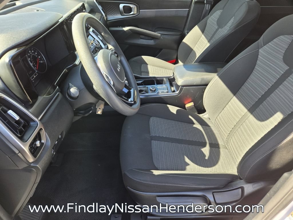 Used 2022 Kia Sorento LX AWD/4WD image 10