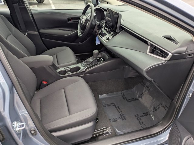 Used 2025 Toyota Corolla LE image 5