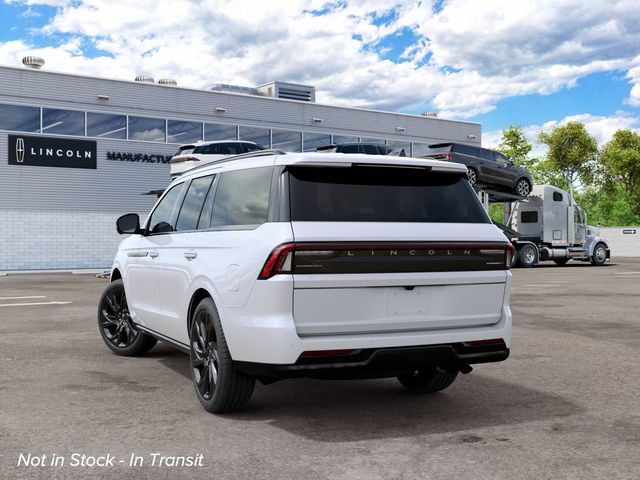New 2027 Lincoln Navigator Reserve AWD/4WD image 9