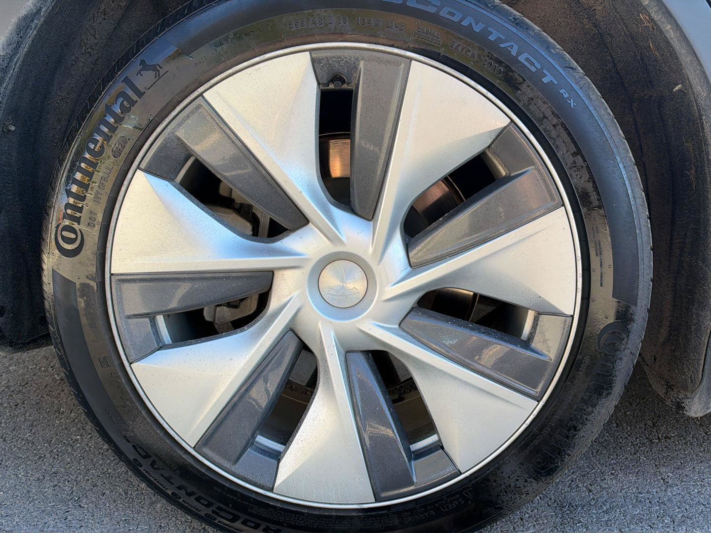 Used 2021 Tesla Model Y Long Range AWD/4WD image 10