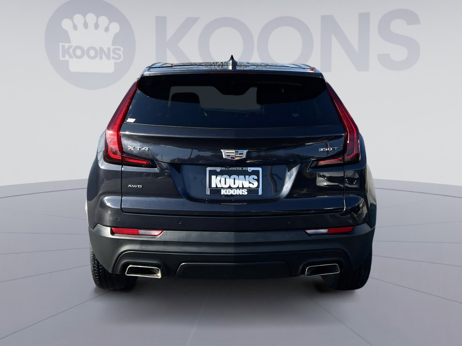 Used 2022 Cadillac XT4 Luxury w/ Cold Weather Package image 5