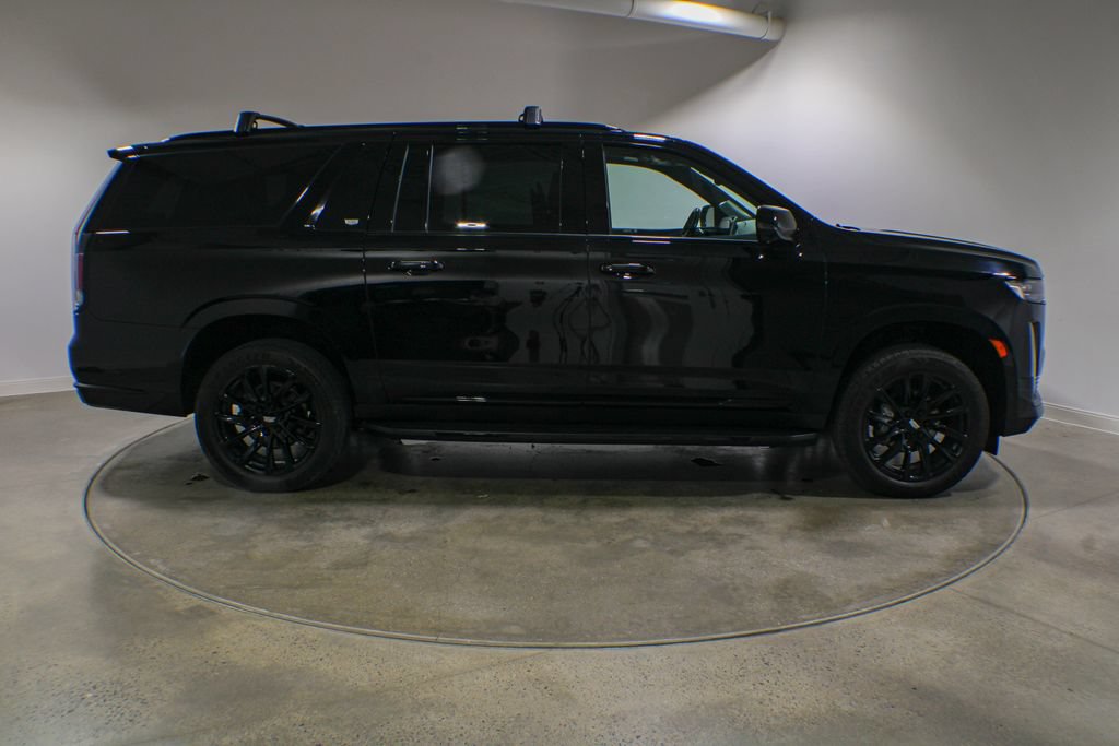 Used 2022 Cadillac Escalade ESV Sport Platinum w/ LPO, ONYX Package AWD/4WD image 7