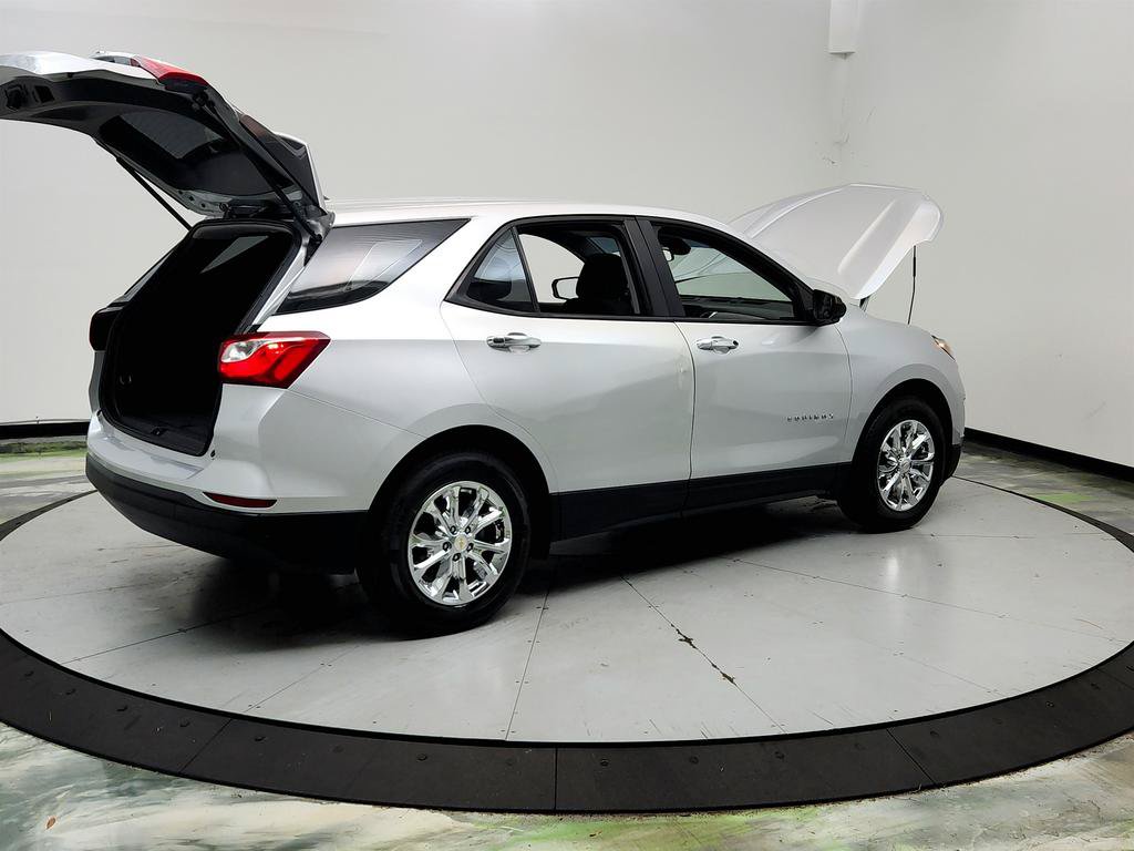 Used 2020 Chevrolet Equinox LS w/ LPO, Floor Liner Package FWD image 11