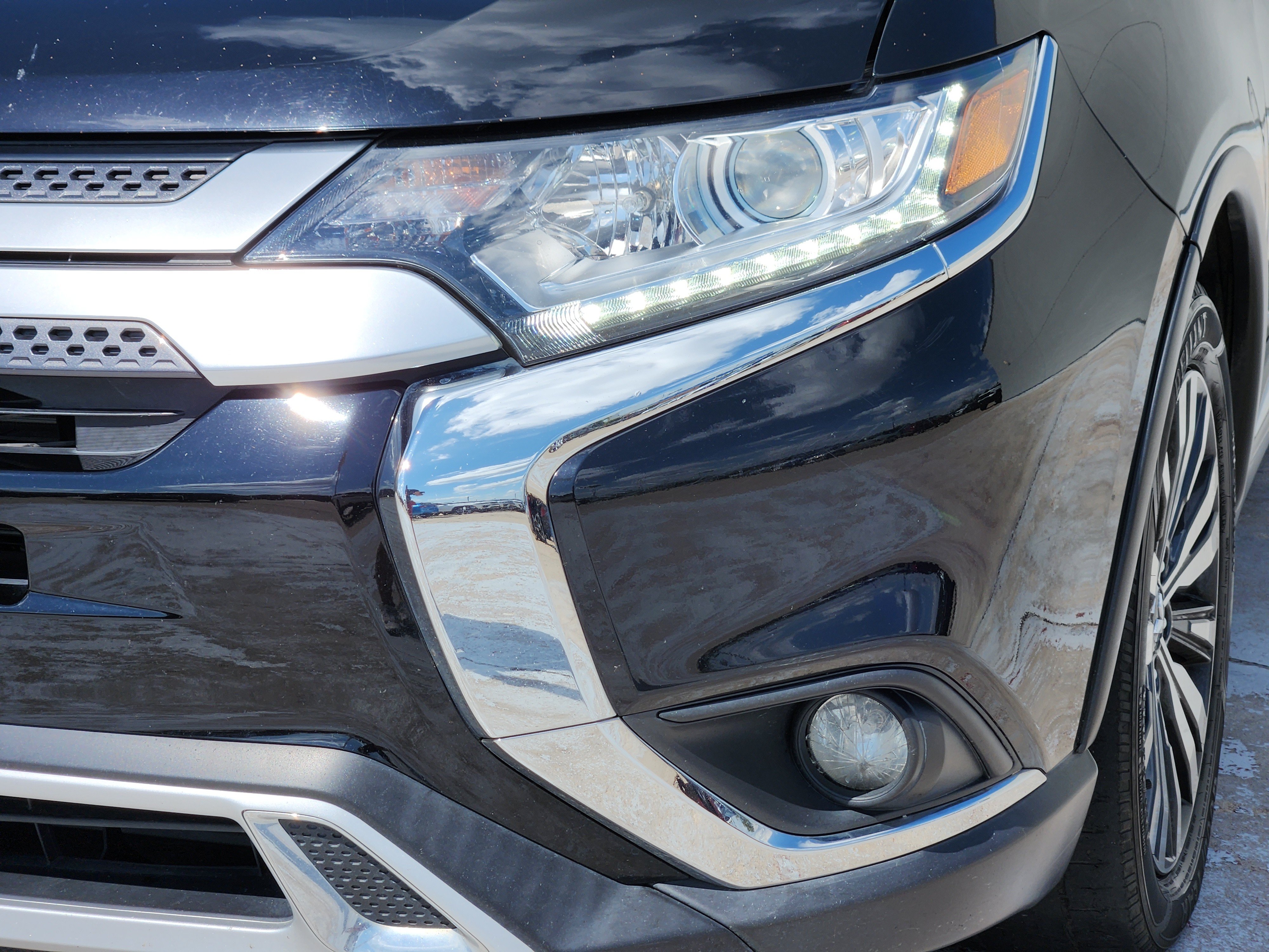 Used 2020 Mitsubishi Outlander SE FWD image 11