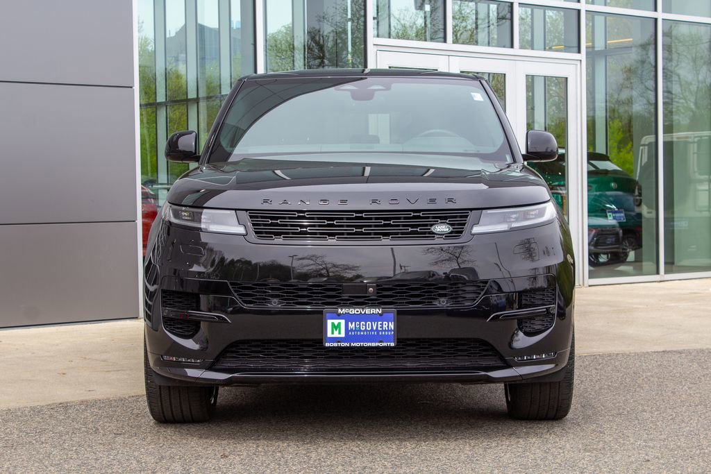 Used 2025 Land Rover Range Rover Sport Dynamic SE AWD/4WD image 2